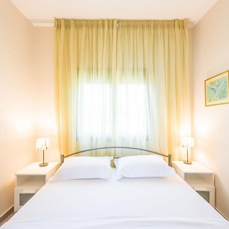 Nereus & Oceanus Beachfront Apartments, Lagonisi Beach #Feelslikehome Ormos Panagias Zewnętrze zdjęcie