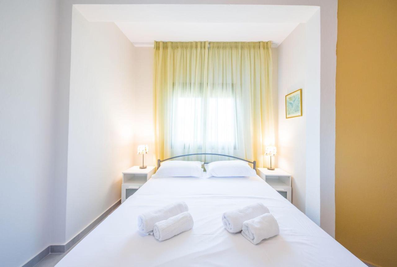 Nereus & Oceanus Beachfront Apartments, Lagonisi Beach #Feelslikehome Ormos Panagias Zewnętrze zdjęcie
