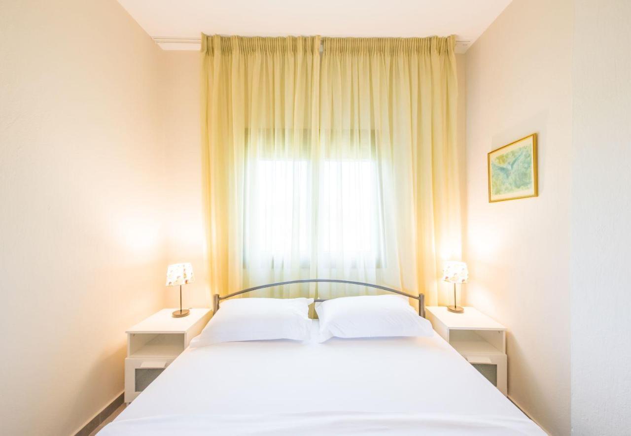 Nereus & Oceanus Beachfront Apartments, Lagonisi Beach #Feelslikehome Ormos Panagias Zewnętrze zdjęcie