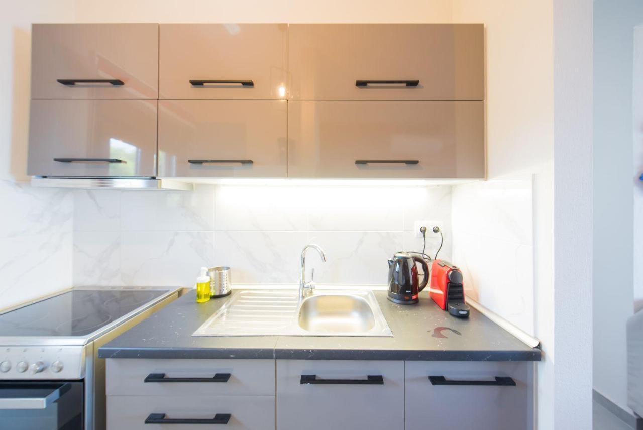 Nereus & Oceanus Beachfront Apartments, Lagonisi Beach #Feelslikehome Ormos Panagias Zewnętrze zdjęcie
