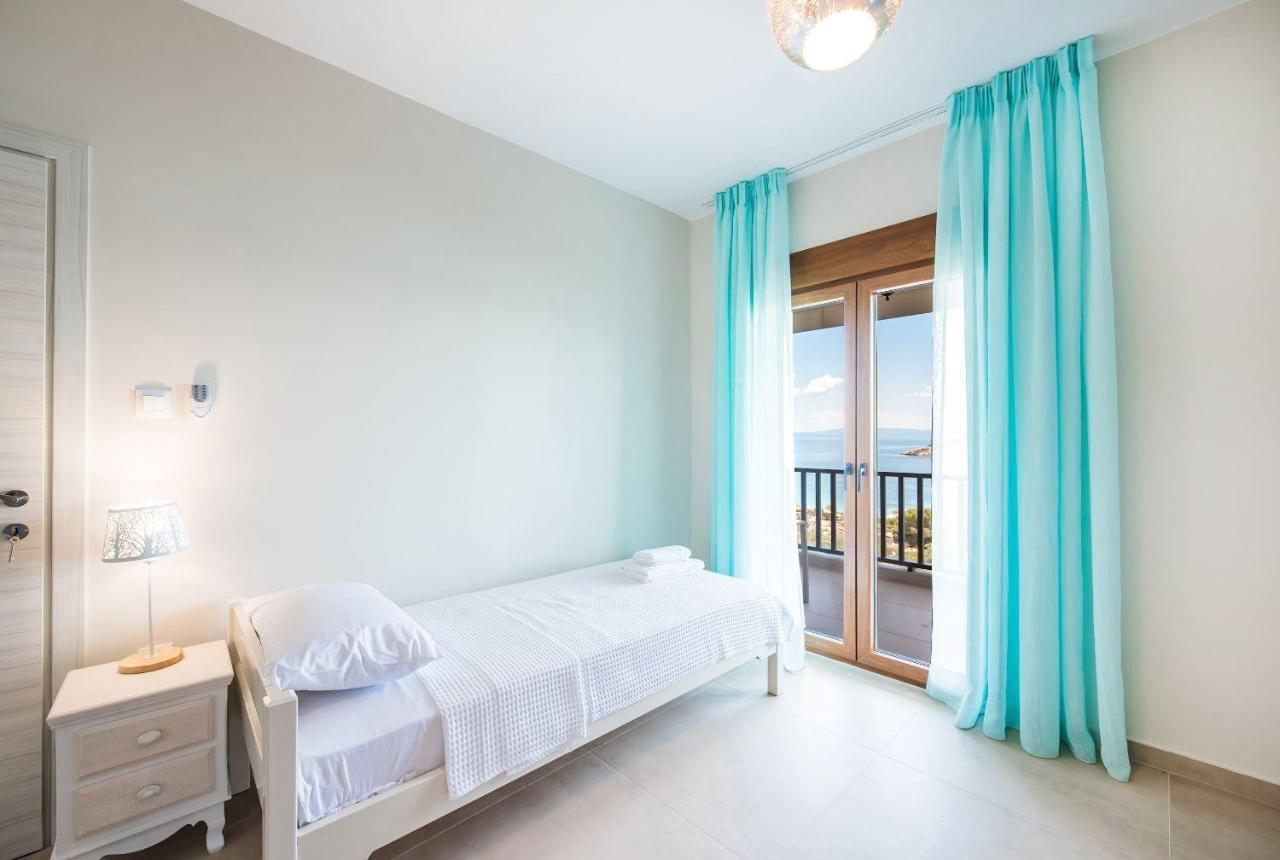 Nereus & Oceanus Beachfront Apartments, Lagonisi Beach #Feelslikehome Ormos Panagias Zewnętrze zdjęcie